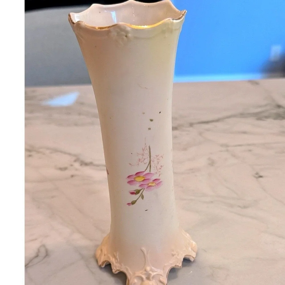 Antique‎ Austrian Porcelain Bud Vase Hand Painted Floral Daisy Made in Austria